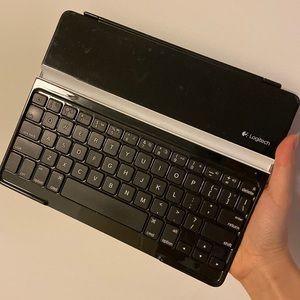 Logitech Tablet Bluetooth Keyboard